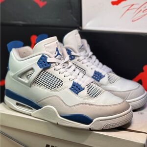 Jordan 4 Military Blue Size 11.5 Mens